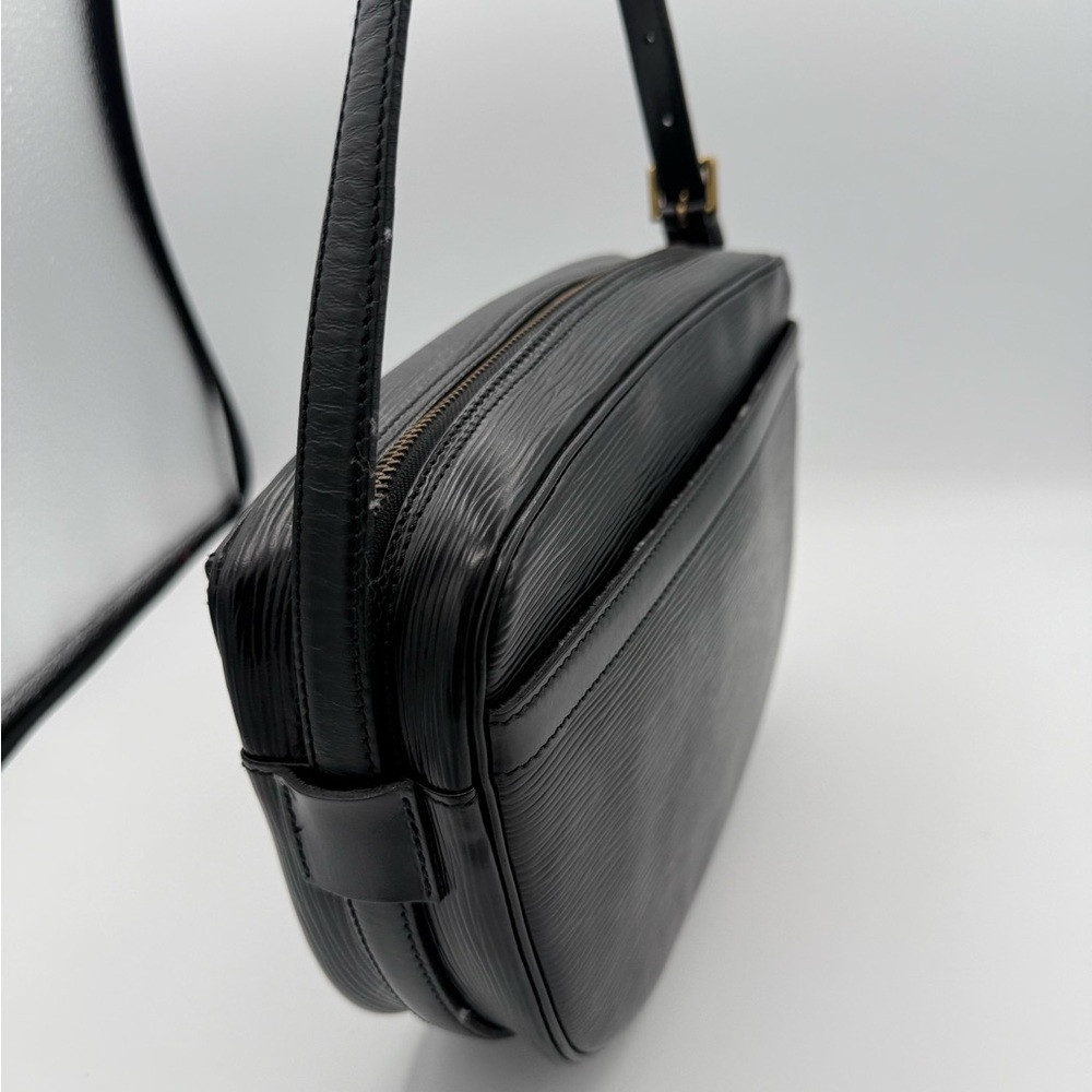 Louis Vuitton Black Epi Leather Crossbody - Picture 4 of 12
